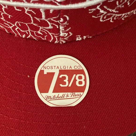 Mitchell & Ness Red fitted Cap - Picture 3 of 5